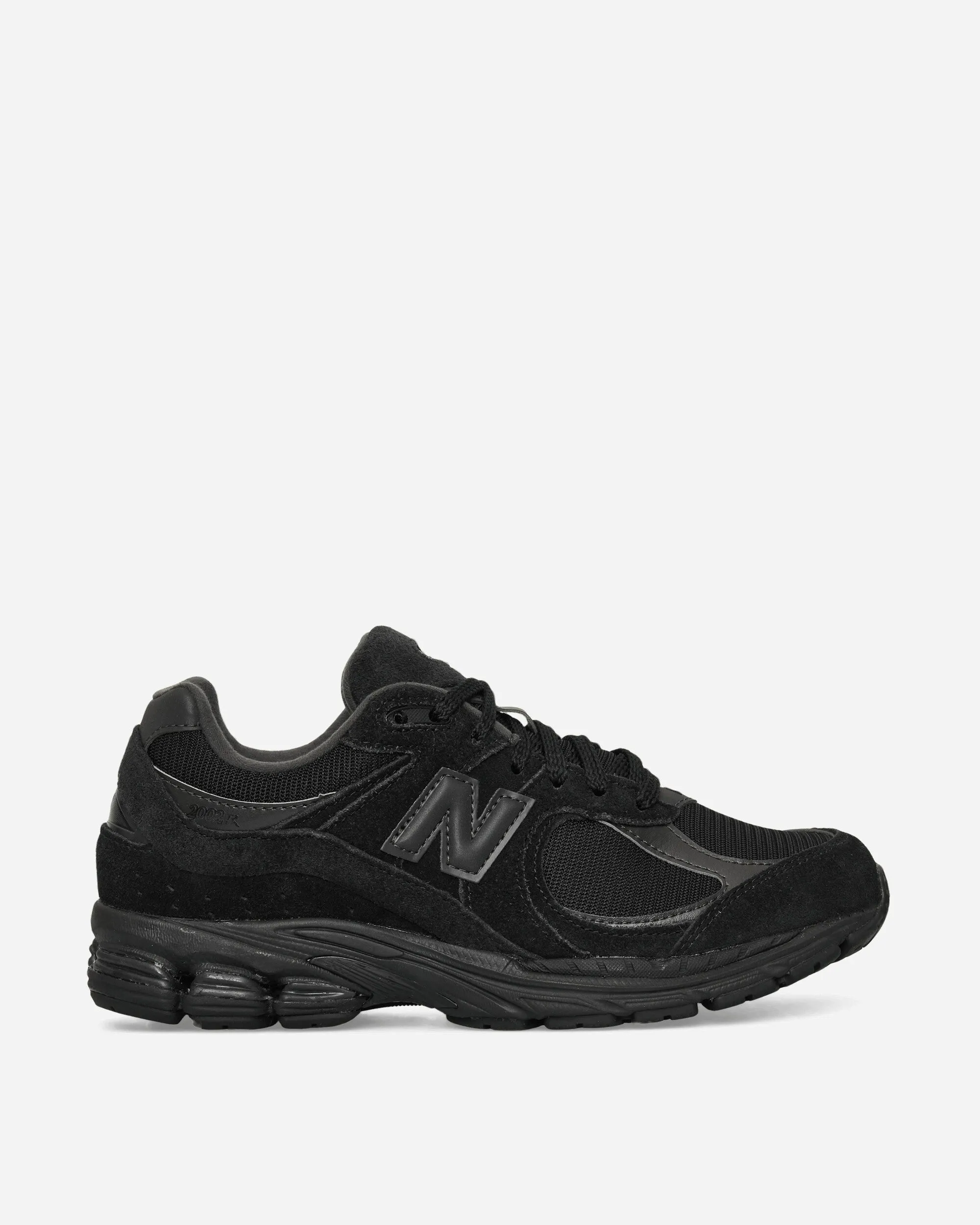 2002R Sneakers Black / Black Cement