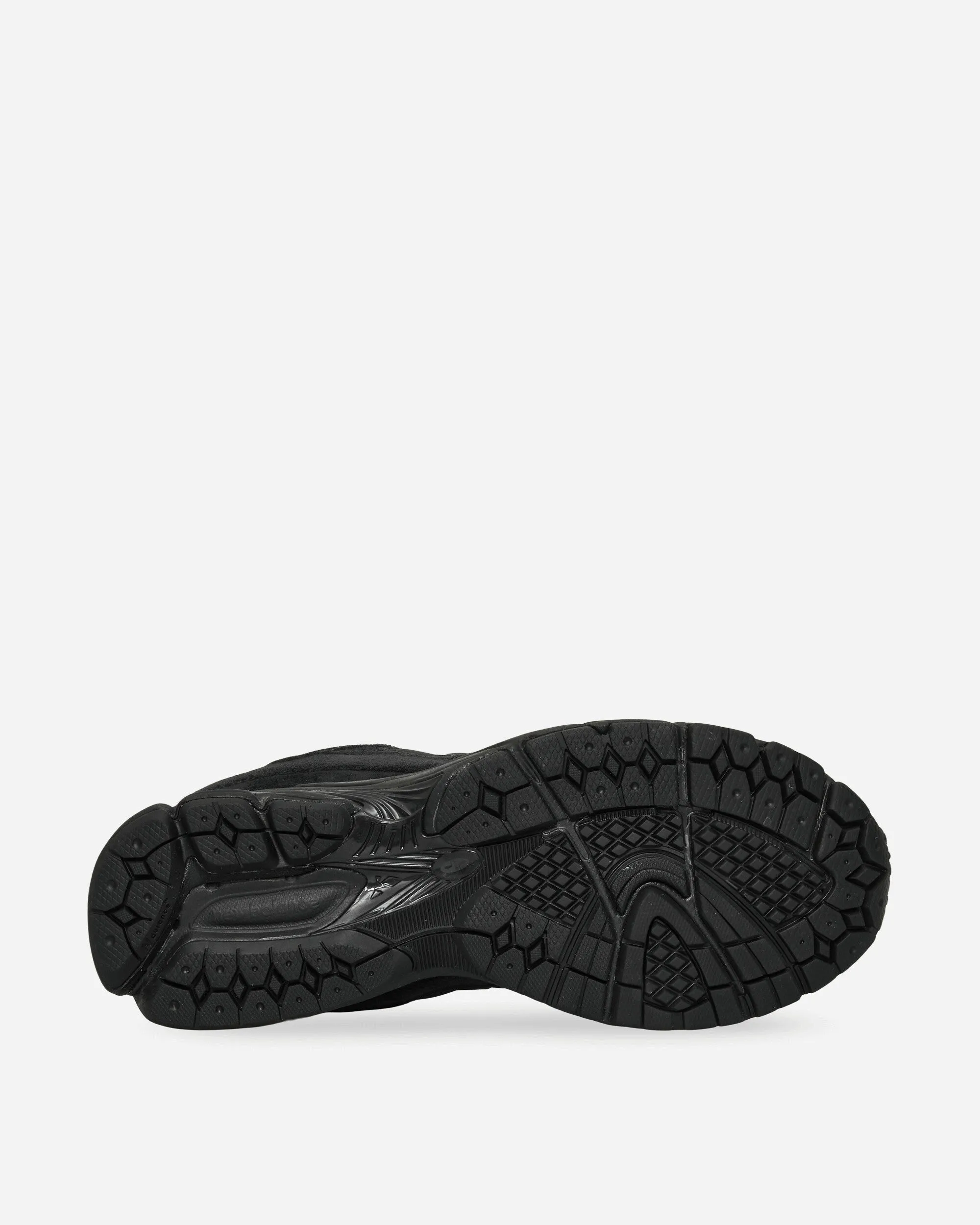 2002R Sneakers Black / Black Cement
