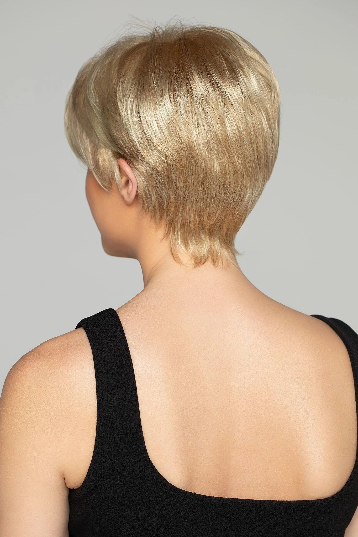 590 Robin by WigPro: Synthetic Wig