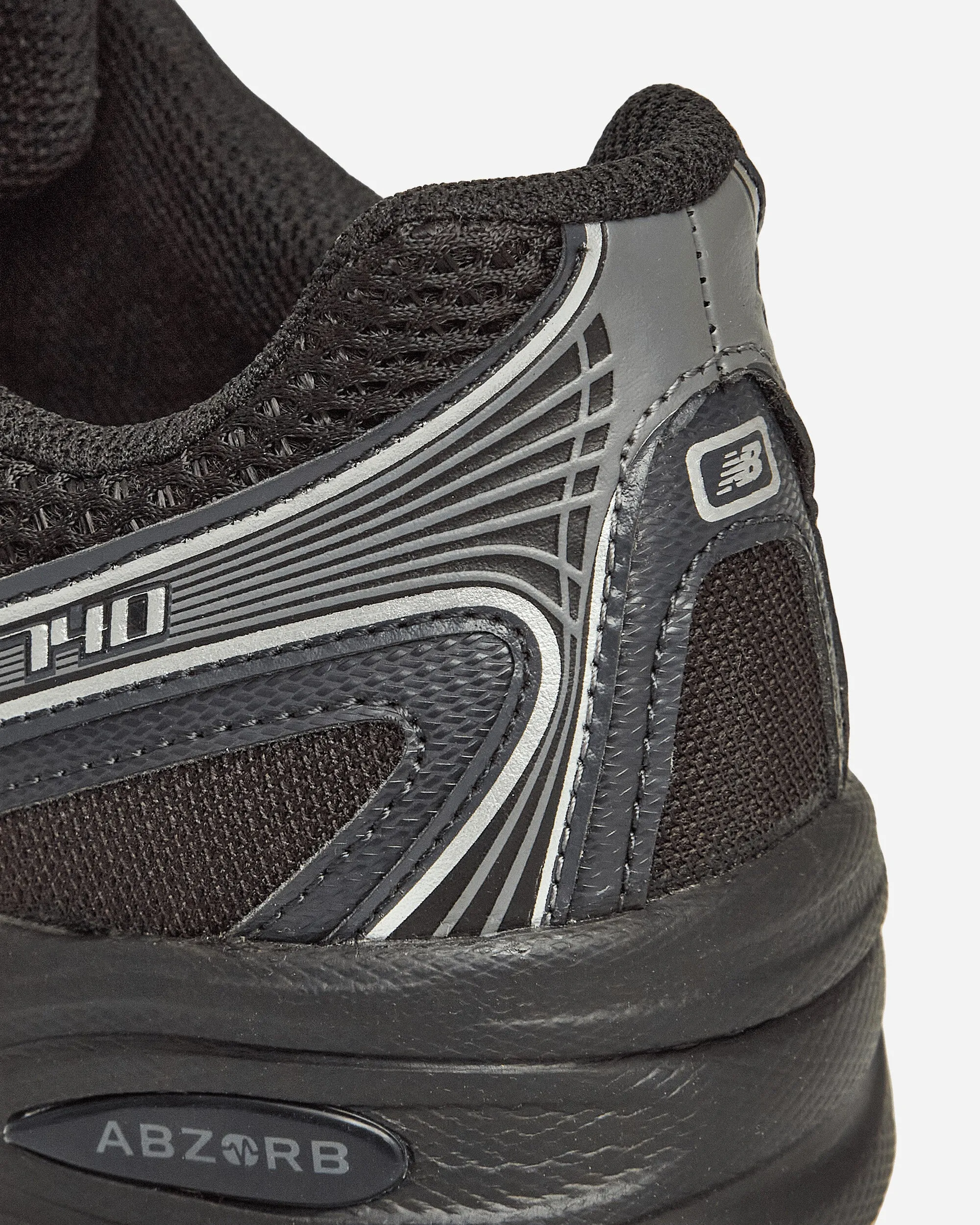 740 Sneakers Black / Silver Metallic