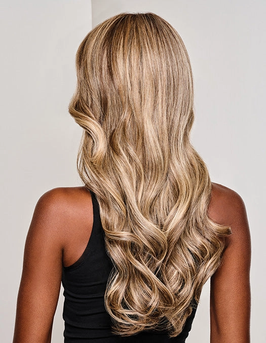 Accessories_Raquel Welch_Wigs Model Mode