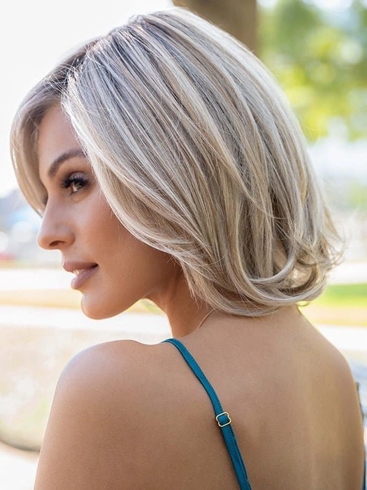 Accessories_Raquel Welch_Wigs Upstage Large | Synthetic Lace Front Wig (Hand-Tied)
