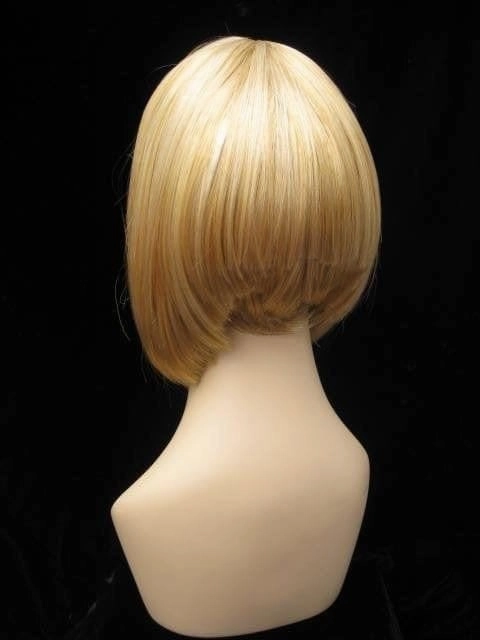 Blonde inverted bob wig: Rhiannon