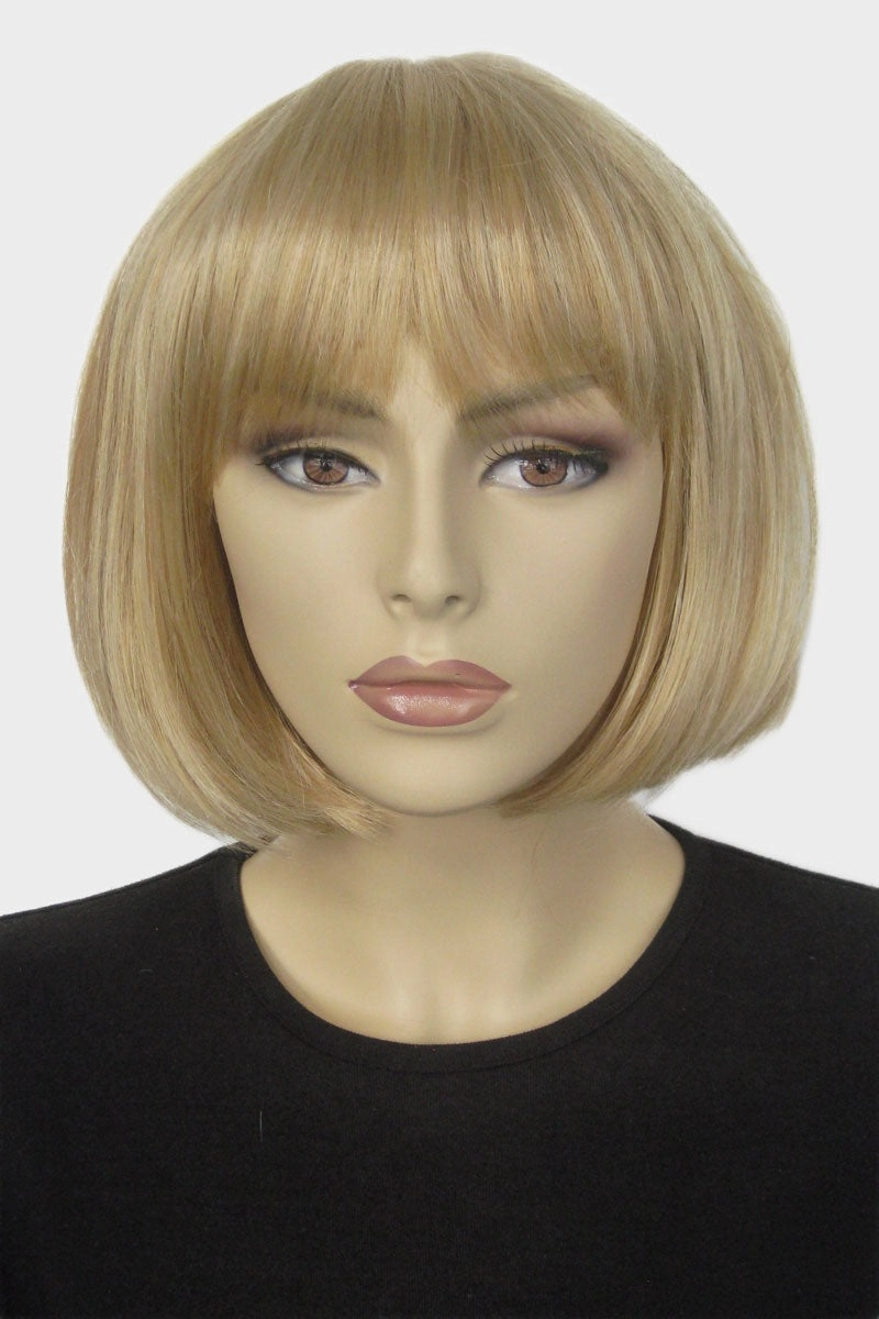Blunt blonde bob wig with fringe: Gracie