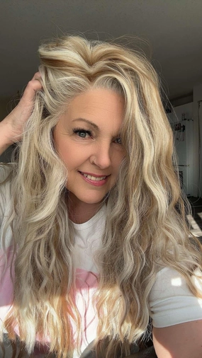 Brenda Collection-Phoebe Skunk Stripe Cream Blonde With Highlight Water Wave 13*4 Lace Front Wig