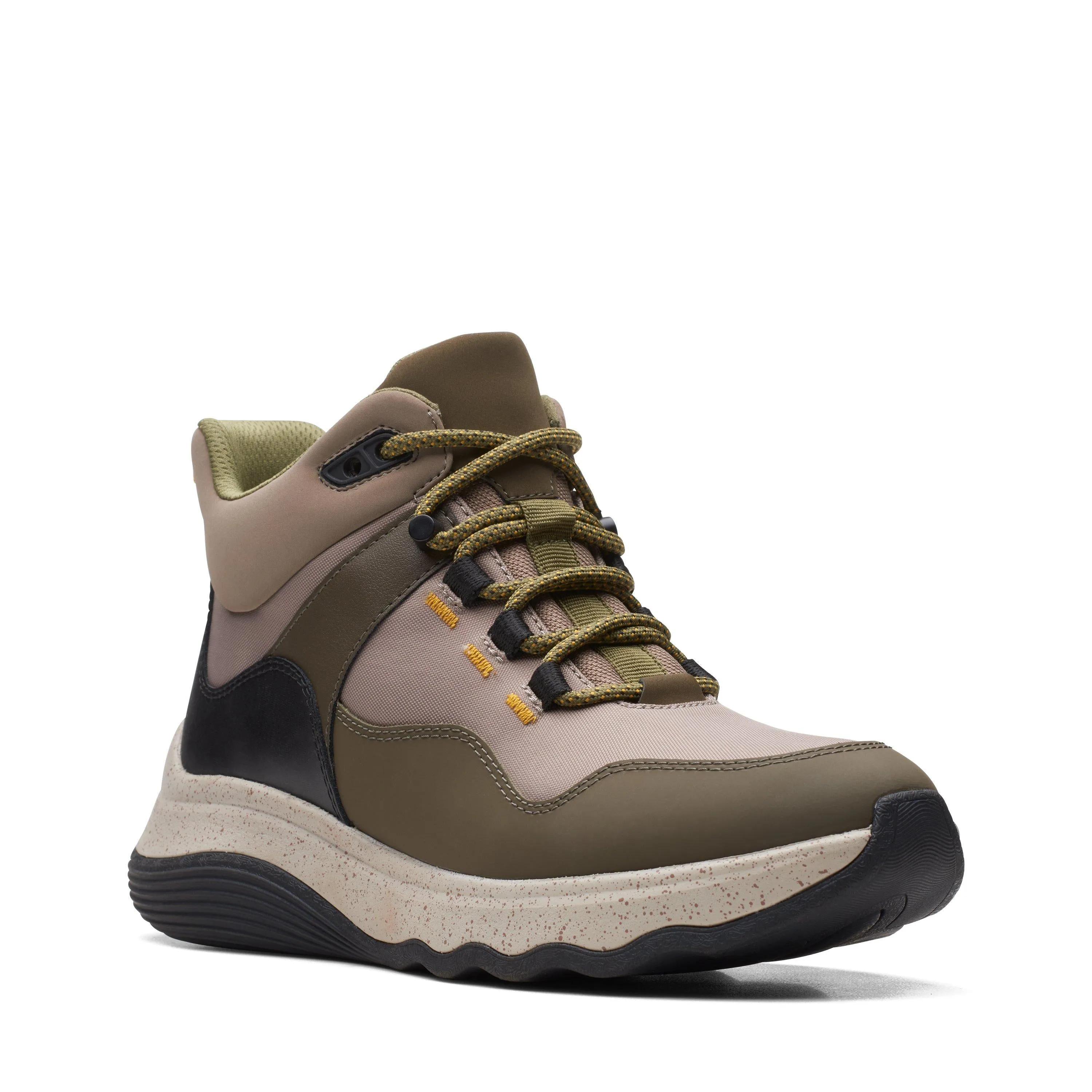 Clarks Jaunt Lo in Green Leather