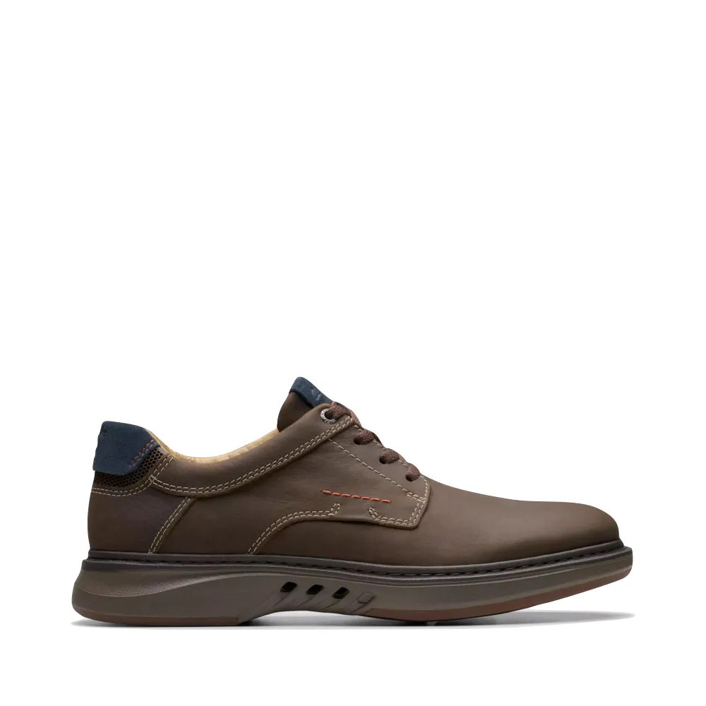 Clarks Men's Un Briley Leather Lace Shoe in Brown Nubuck