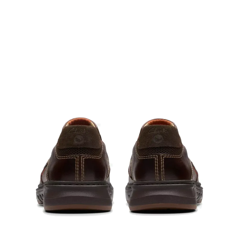 Clarks Men's Un Briley Step Leather Slip On Shoe in Mahogany