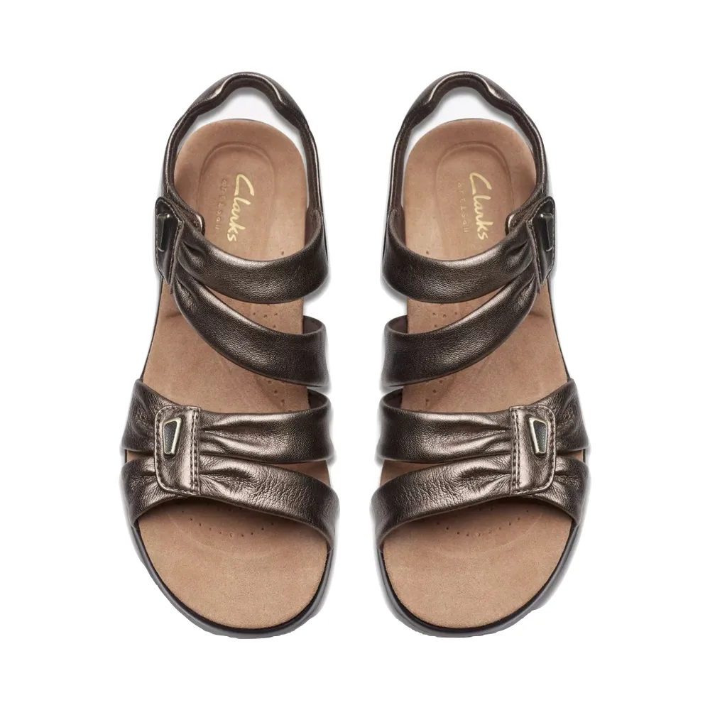 Clarks Women's Kitly Ave Sandal in Bronze