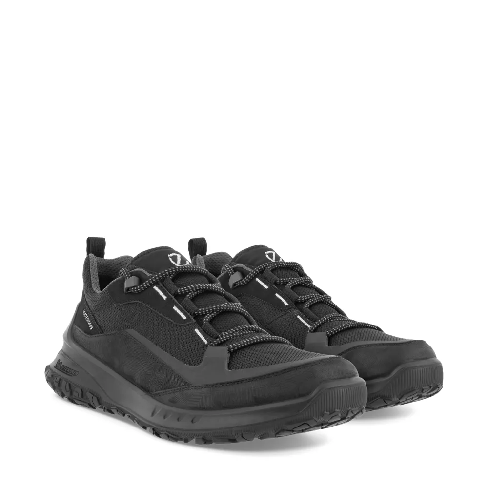 Ecco Men's ULT-TRN Low Waterproof Lace Shoe in Black