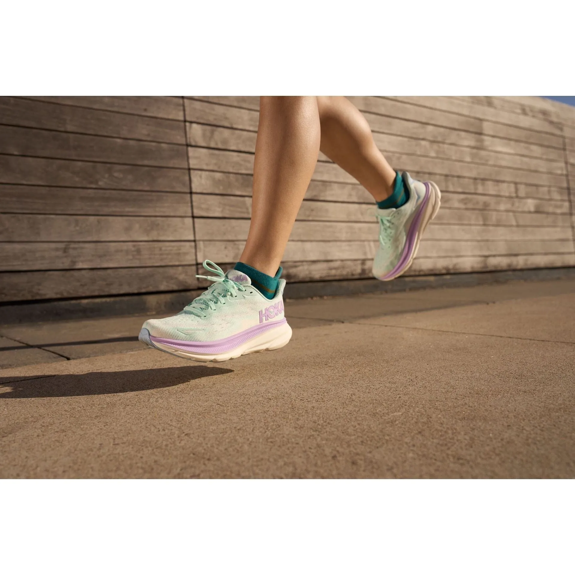 HOKA CLIFTON 9 WOMEN'S MEDIUM AND WIDE - FINAL SALE!