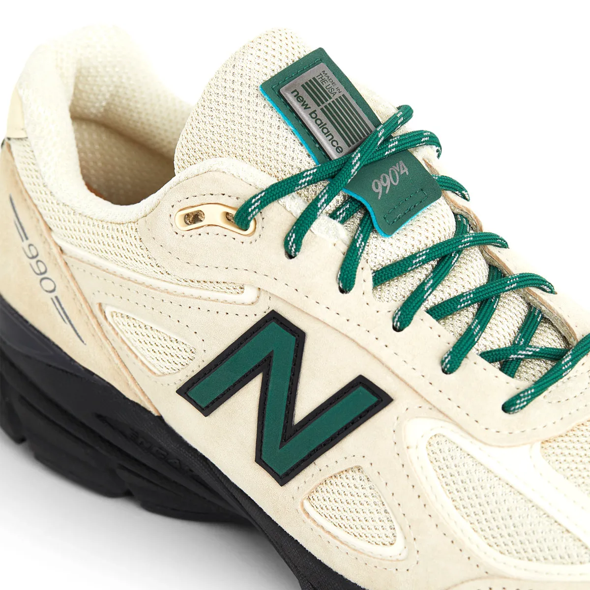 in USA 990v4 'Macadamia Nut'
