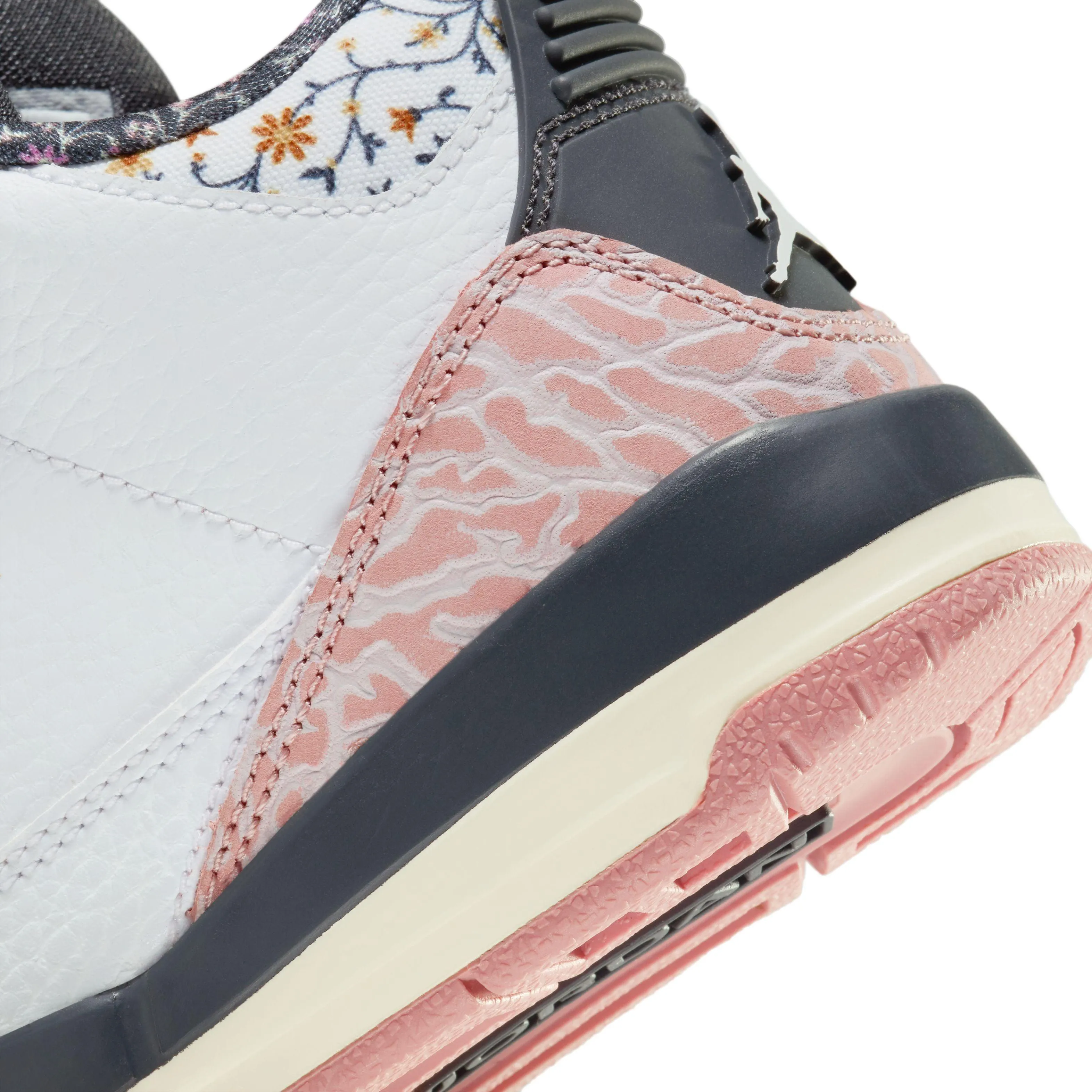 Kids Air Jordan 3 Retro 'Red Stardust'