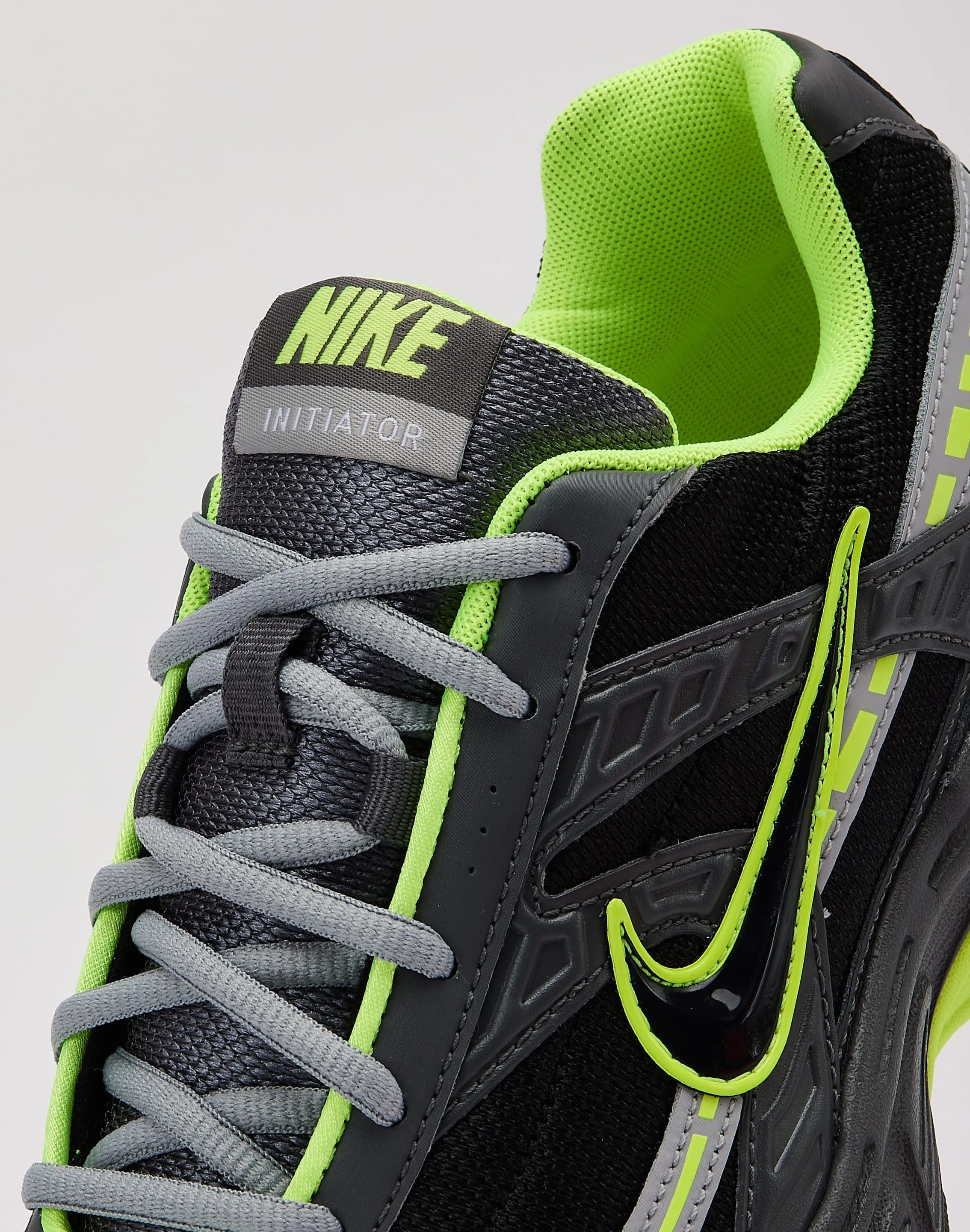 Nike Initiator