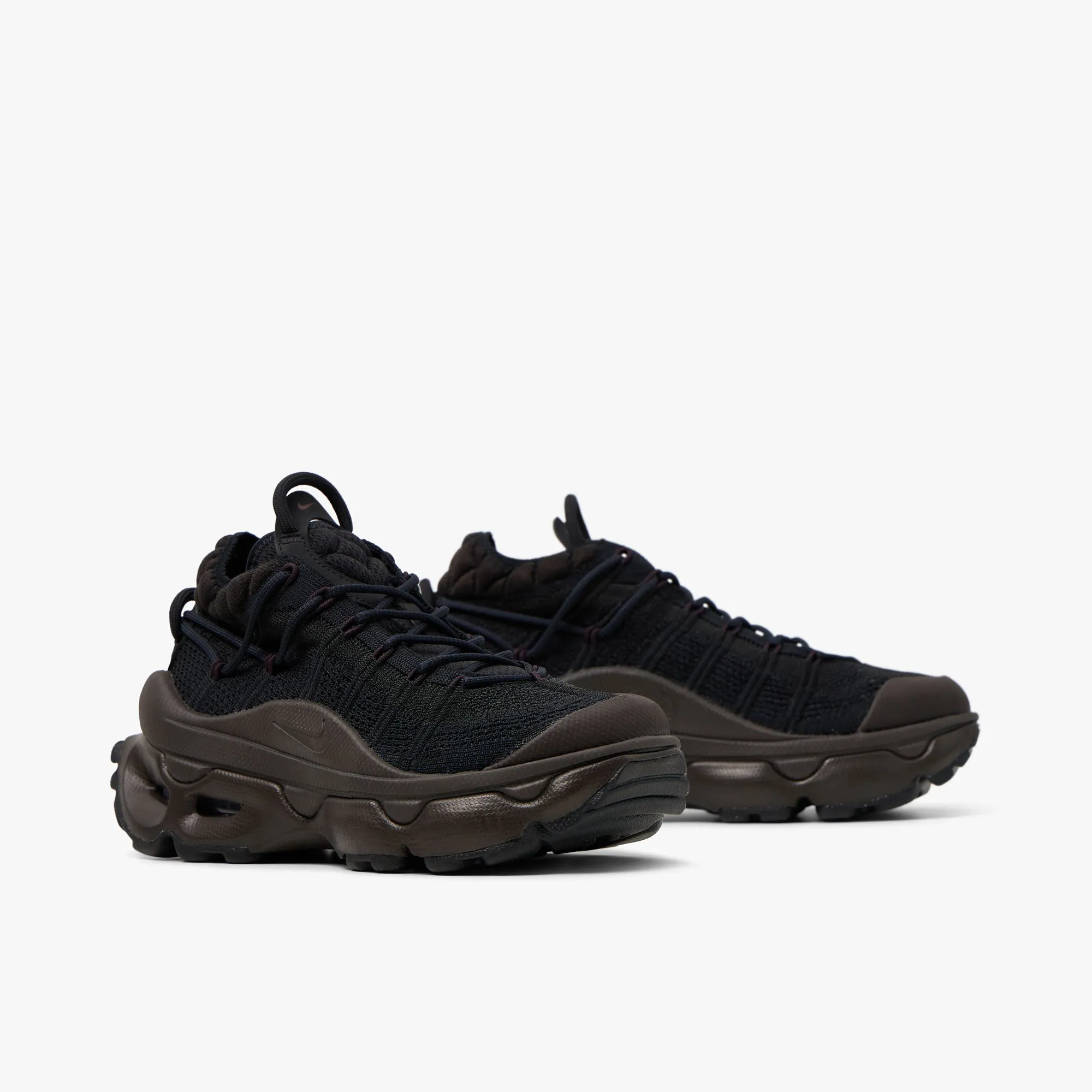 Nike Women's Air Max Flyknit Venture Black / Cacao Wow - Velvet Brown