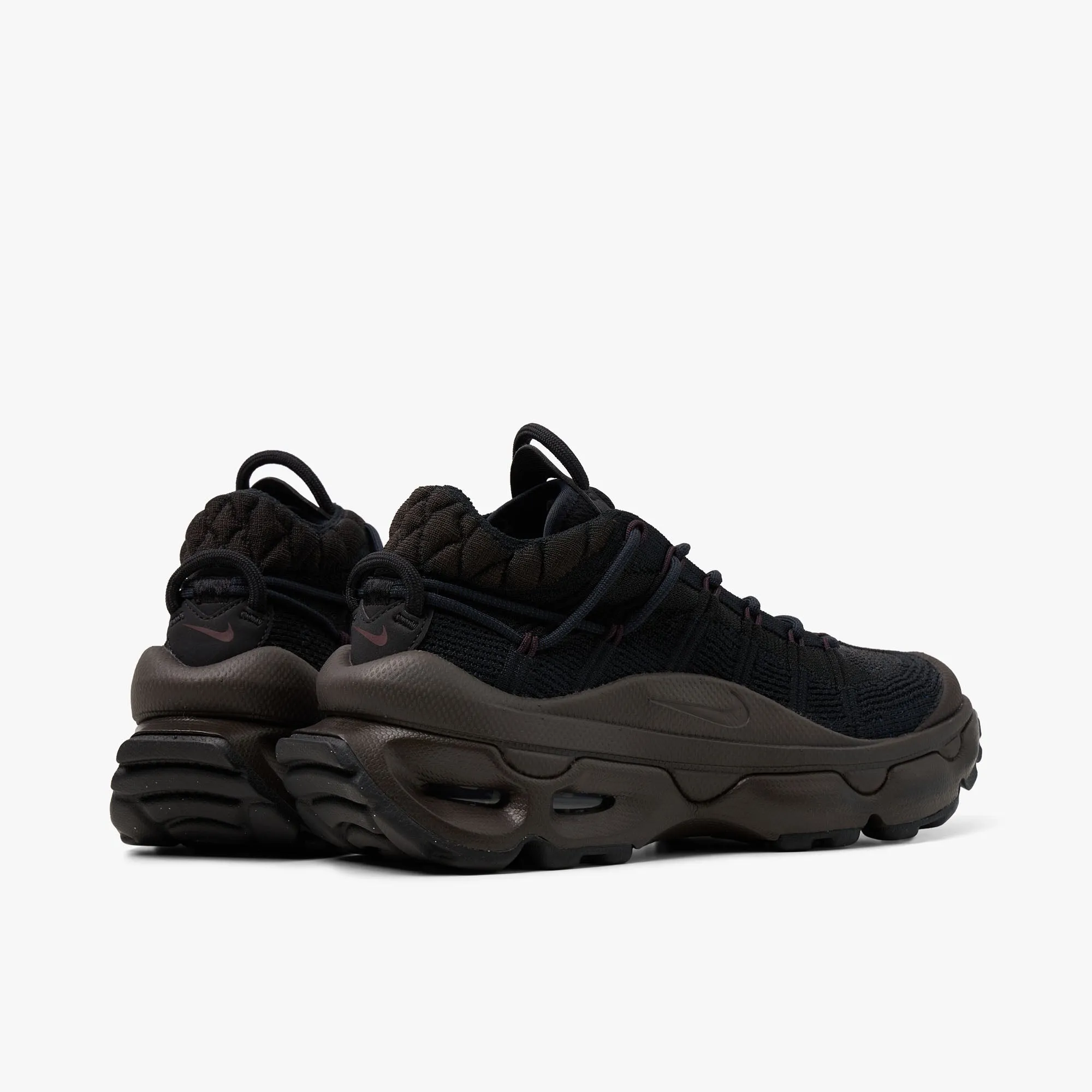 Nike Women's Air Max Flyknit Venture Black / Cacao Wow - Velvet Brown