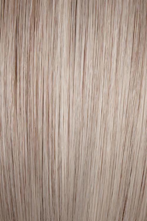 Simply Charming Bob Wig by Hairdo | Heat Friendly Synthetic Hair | Average Cap