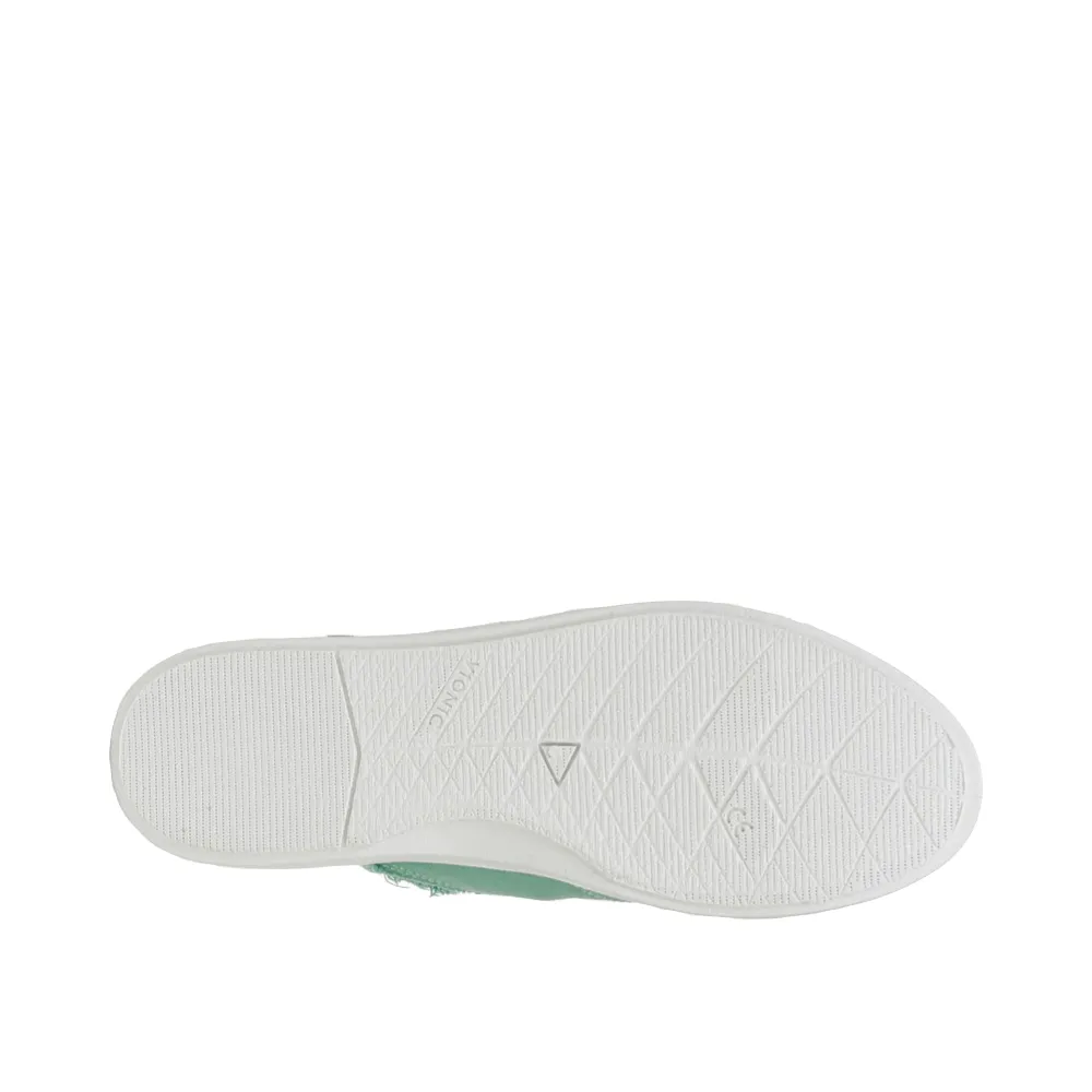 Vionic Women's Pismo Canvas Sneaker in Aqua Green