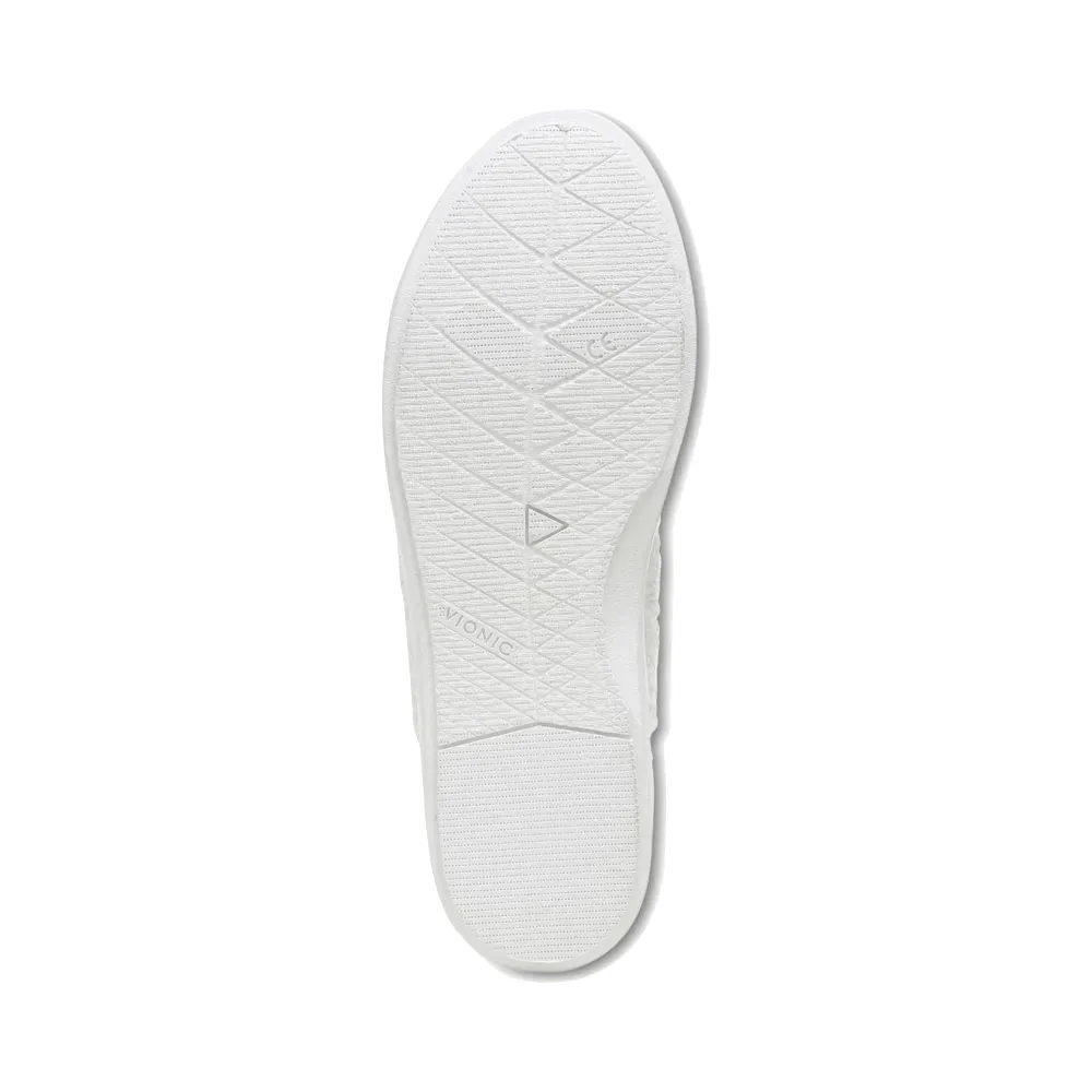 Vionic Women's Pismo Canvas Sneaker in Cream