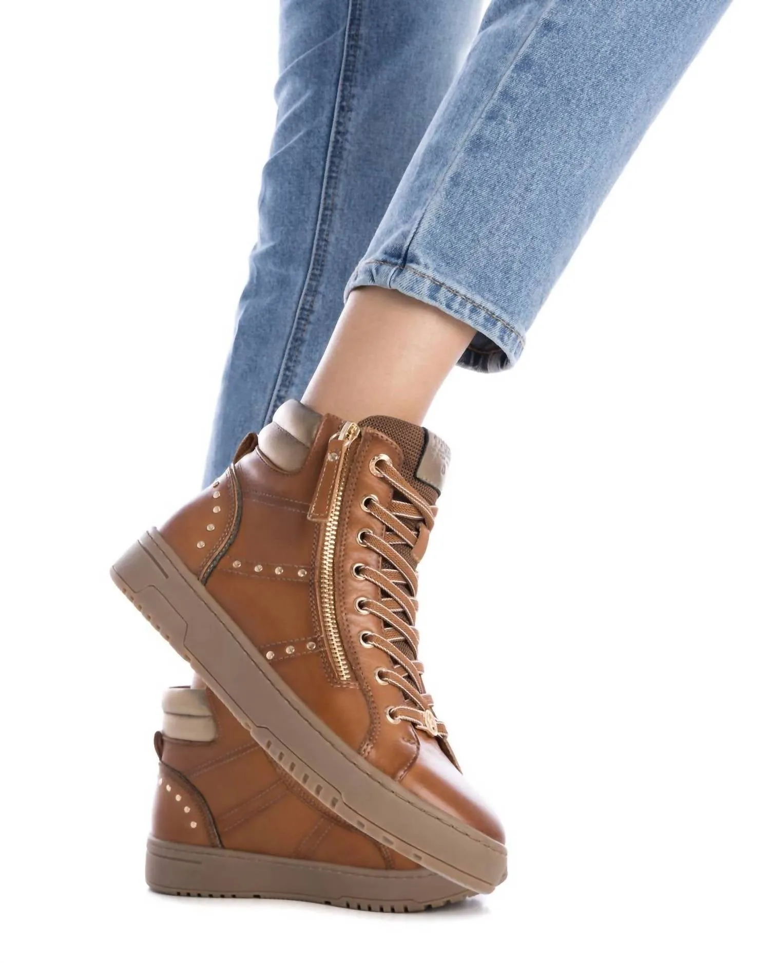 Women's Leather Ankle Booties In Camel