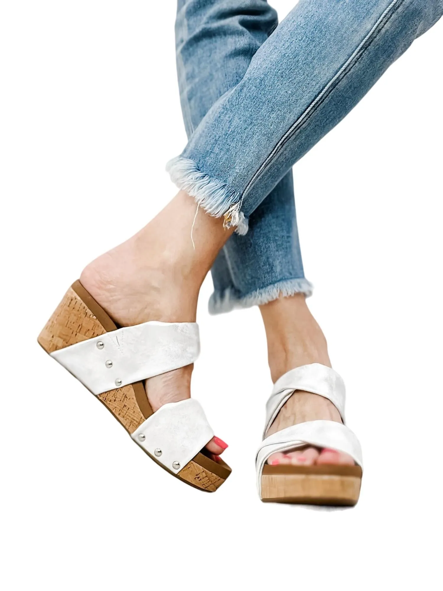 Women's Stranded Wedge Sandal In White Metallic