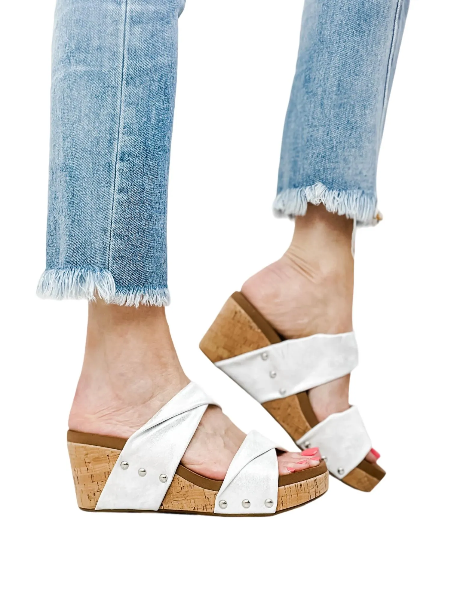 Women's Stranded Wedge Sandal In White Metallic